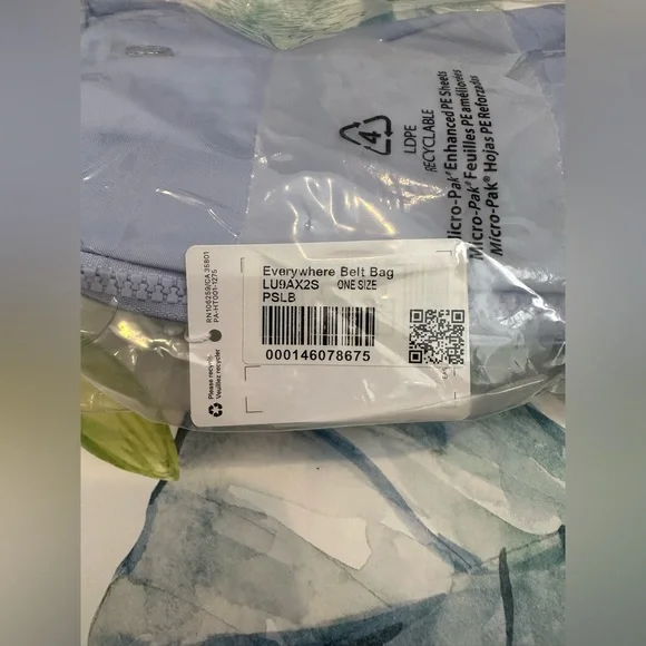 Lululemon Everywhere Belt Bag - Pastel Blue - NWT - Picture 7 of 11